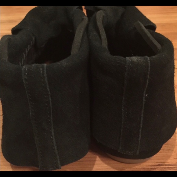 Toms - Picture 3 of 8